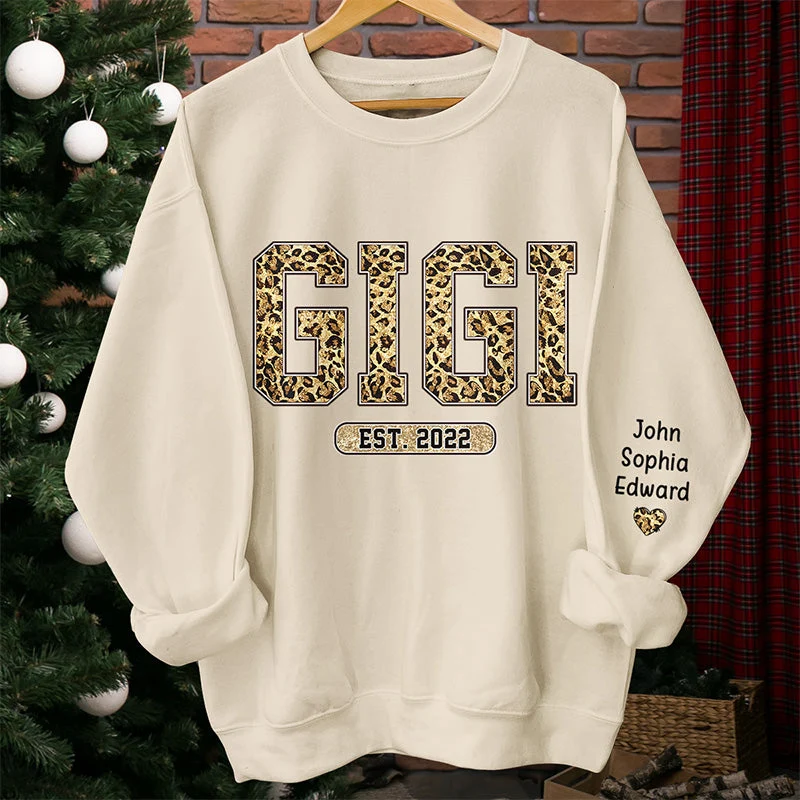 It's A Gigi Thing - Family Personalized Custom Unisex Sweatshirt With Design On Sleeve - Christmas Gift For Mom, Grandma - Image 3